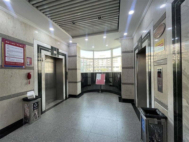 电梯厅